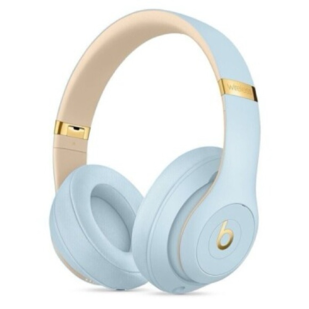 LIKE NEW Powder Blue Beats by Dr. Dre Studio3 Wireless Headphones